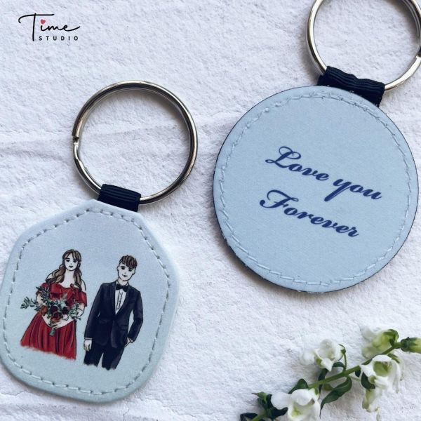 客製化 皮革鑰匙圈｜Q版 手繪 相片 情侶 家人 紀念日 似顏繪 夫妻 姊妹 寵物 