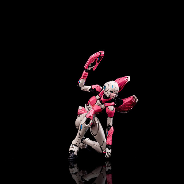 Flame Toys 風雷模型 | 變形金剛 | Arcee 雅希 | 阿爾茜 | 組裝模型 (預訂2023年5月) 