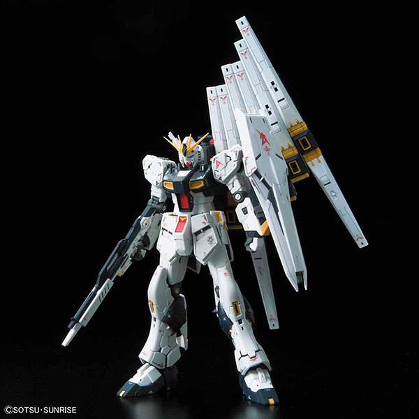 BANDAI 萬代 | RG 1/144 #32 ν鋼彈 | Nu鋼彈 | 牛鋼 | 組裝模型 | 現貨 