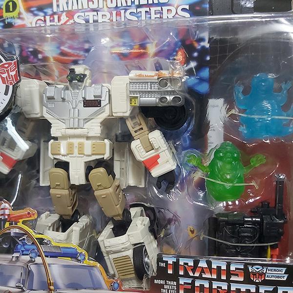 HASBRO 孩之寶 | 變形金剛 | 聯名款 | Ghostbusters: Afterlife 魔鬼剋星：未來世 | ECTO-1 捉鬼車 | 2021年 | 高約18公分 | 可變形可動完成品 | 全新未拆 | 現貨 