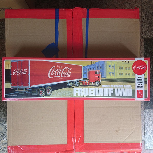 AMT 1/25 可口可樂 | 大貨車| 貨櫃 | 組裝模型 | Fruehauf Beaded Van Semi Trailer, Coca-Cola, Model Kit, AMT1109 (不含拖車頭) 
