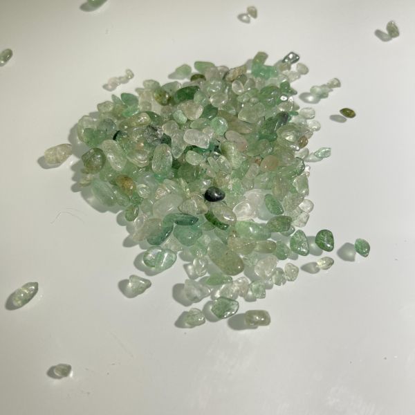 綠草莓碎石 綠草莓水晶,原礦,水晶,礦石