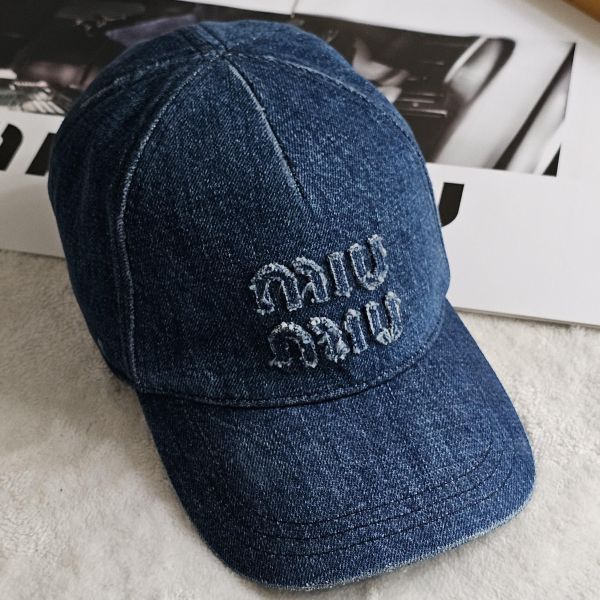 Miu Miu 牛仔棒球帽 全新閒置 Miu Miu精品 牛仔棒球帽  精品包、名牌包、精品包推薦、精品二手包、經典款