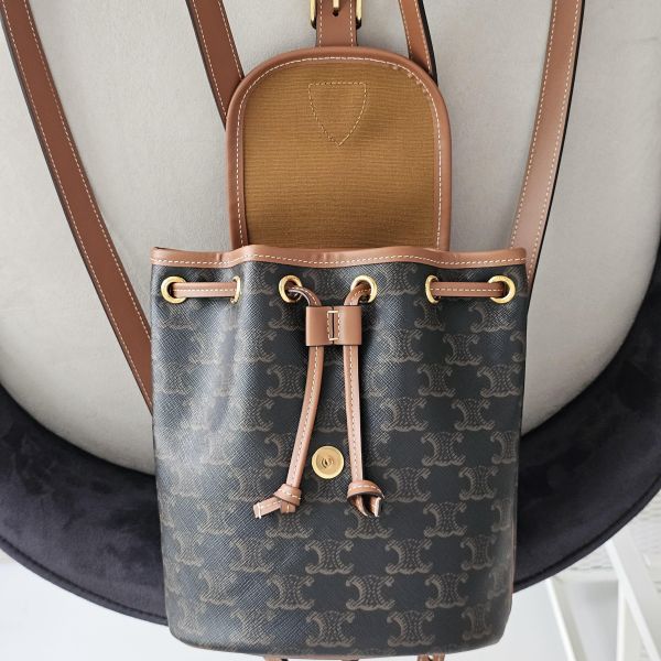 Celine Triomphe 凱旋門後背包 Celine包包 Triomphe凱旋門 後背包 黑字母毛帽 棒球帽 老帽 老花後背包 腋下包 水桶包、精品包、名牌包、精品包推薦、精品二手包、經典款