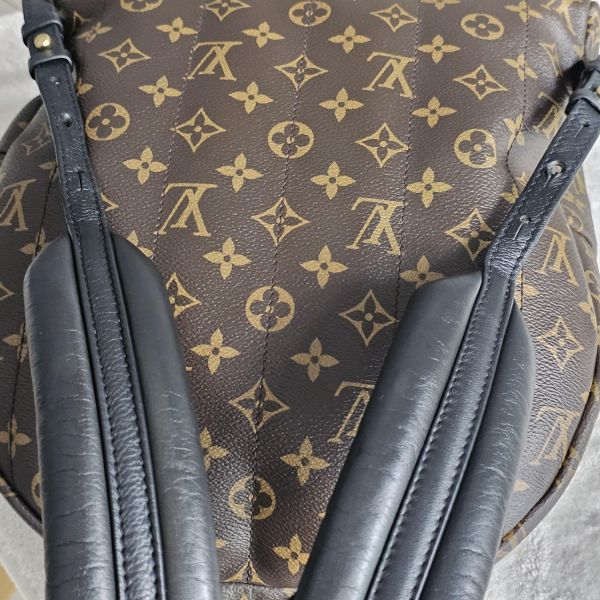LV 老花後背包 中號 Louis Vuitton LV 路易威登精品包租借 出租,LV老花 LV達芙妮 LV後背包 LV迷你後背 LV圓餅包 租借價錢與款式整理,婚禮包包租借,拍照攝影道具精品包,商務派對名牌包 哪裡租