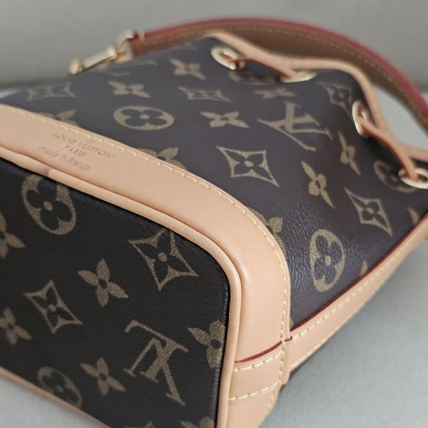 LV 迷你水桶nano noe M81266 LV包包 迷你水桶nano noe Trainer牛仔藍運動鞋 ivy woc 白金wave鏈包 老花 keepall50黑武士 蒙田 montsouris bb 圓餅包 水桶包、精品包、名牌包、精品包推薦、精品二手包、經典款