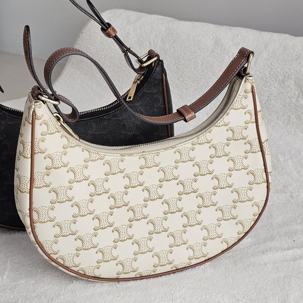 Celine 白老花腋下包 Celine 精品包租借 出租,Celine凱旋 白老花 貝殼包 Celine腋下包 Celine半月包 租借價錢與款式整理,婚禮包包租借,拍照攝影道具精品包,商務派對名牌包 哪裡租