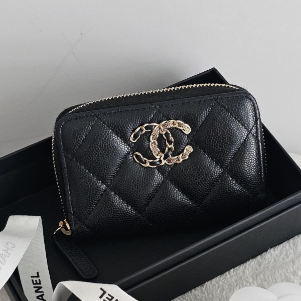 Chanel鑽扣雙C零錢包 Chanel 香奈兒包包 鑽扣雙C零錢包 ㄇ字零錢包黑荔枝 長盒子黑金羊皮 化妝盒 vanity21 藍色荔枝 小香腰包 CF WOC、精品包、名牌包、精品包推薦、精品二手包、經典款