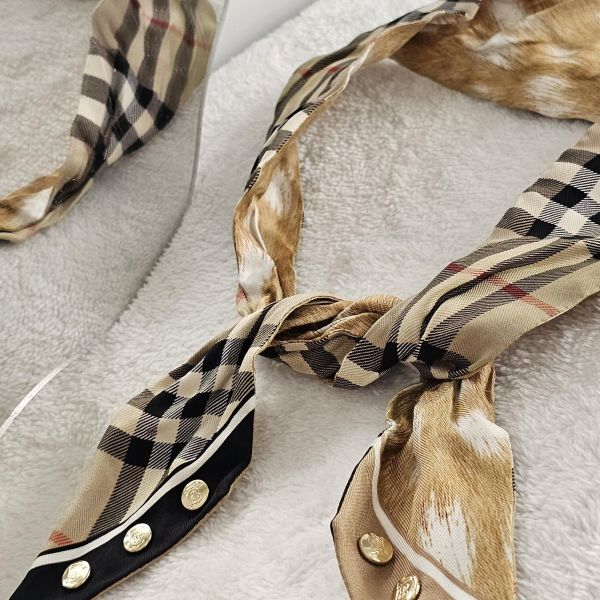 Burberry雙面絲巾 Burberry包包 格紋 雙面絲巾、精品包、名牌包、精品包推薦、精品二手包、經典款