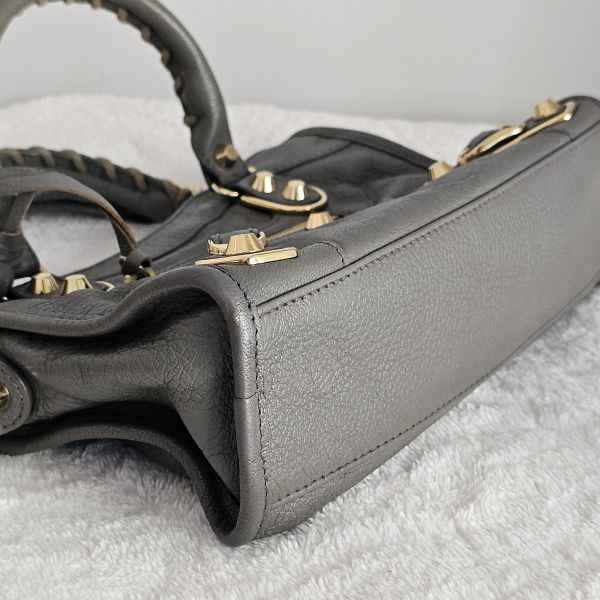Balenciaga mini city 灰金扣 Balenciaga 巴黎世家精品包租借 出租,巴黎世家機車包租借價錢與款式整理,婚禮包包租借,拍照攝影道具精品包,商務派對名牌包 哪裡租
