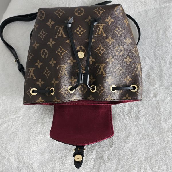 LV montsouris BB 黑拼老花後背包 Louis Vuitton LV 路易威登精品包租借 出租,LV老花 LV達芙妮 LV後背包 LV迷你後背 LV圓餅包 LV montsourisㄚBB黑拼老花 租借價錢與款式整理,婚禮包包租借,拍照攝影道具精品包,商務派對名牌包 哪裡租