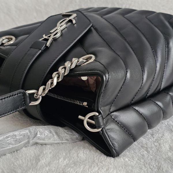 YSL loulou 黑銀兩用包 全新閒置 YSL Saint Laurent聖羅蘭精品包 loulou黑銀 流浪包、精品包、名牌包、精品包推薦、精品二手包、經典款