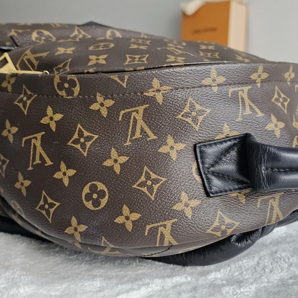 LV 老花後背包 中號 Louis Vuitton LV 路易威登精品包租借 出租,LV老花 LV達芙妮 LV後背包 LV迷你後背 LV圓餅包 租借價錢與款式整理,婚禮包包租借,拍照攝影道具精品包,商務派對名牌包 哪裡租