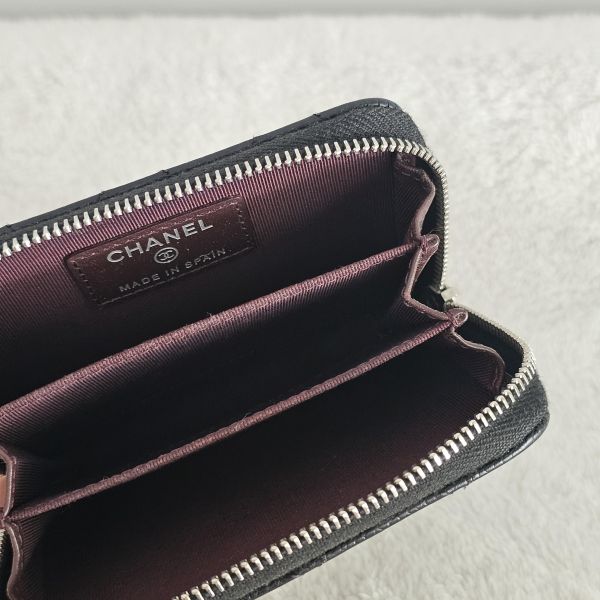 Chanel ㄇ字零錢包 黑銀 Chanel 香奈兒包包 ㄇ字零錢包黑荔枝 長盒子黑金羊皮 化妝盒 vanity21 藍色荔枝 小香腰包 CF WOC、精品包、名牌包、精品包推薦、精品二手包、經典款
