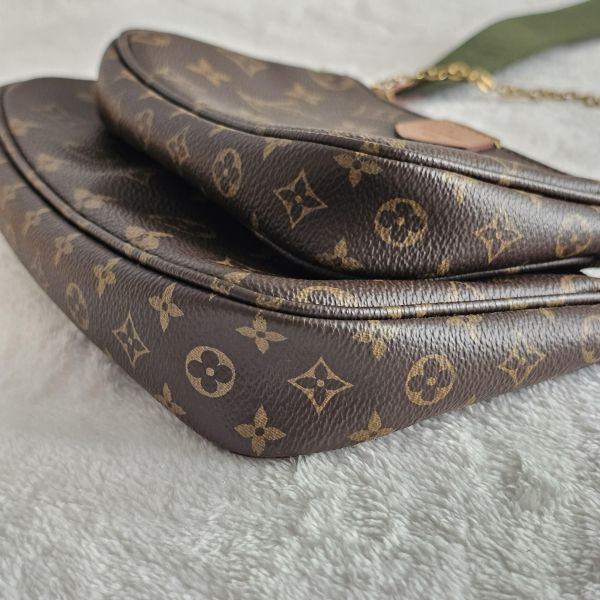 LV 綠背帶麻將包 Louis Vuitton LV 路易威登精品包租借 出租,LV老花 麻將包 LV達芙妮 LV後背包 LV迷你後背 LV圓餅包 租借價錢與款式整理,婚禮包包租借,拍照攝影道具精品包,商務派對名牌包 哪裡租
