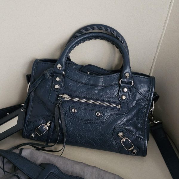 Balenciaga mini city 深藍銀扣 Balenciaga 巴黎世家精品包租借 出租,巴黎世家機車包租借價錢與款式整理,婚禮包包租借,拍照攝影道具精品包,商務派對名牌包 哪裡租