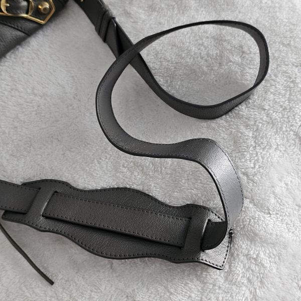 Balenciaga mini city 灰金扣 Balenciaga 巴黎世家精品包租借 出租,巴黎世家機車包租借價錢與款式整理,婚禮包包租借,拍照攝影道具精品包,商務派對名牌包 哪裡租