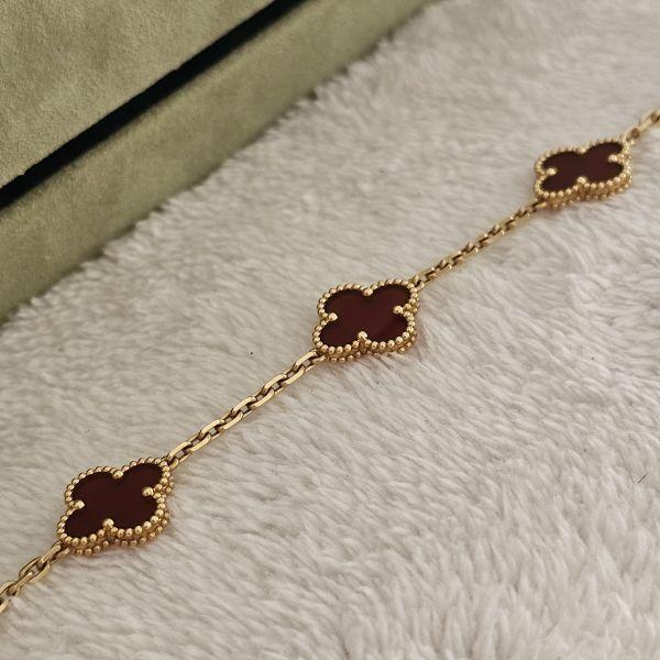 VCA紅玉髓 五花手鍊 全新閒置 VCA梵克雅寶 Van Cleef & Arpels 紅玉髓 五花手鍊 全新閒置、精品包、名牌包、精品包推薦、精品二手包、經典款
