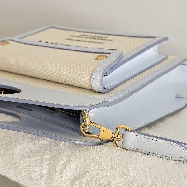 Burberry雙色帆布兩用包 Burberry包包 雙色帆布兩用包 格紋 雙面絲巾、精品包、名牌包、精品包推薦、精品二手包、經典款