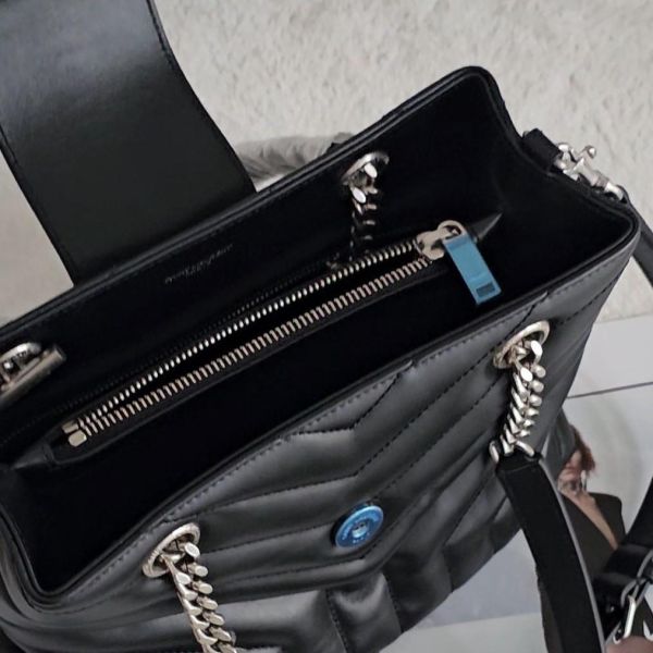 YSL loulou 黑銀兩用包 全新閒置 YSL Saint Laurent聖羅蘭精品包 loulou黑銀 流浪包、精品包、名牌包、精品包推薦、精品二手包、經典款