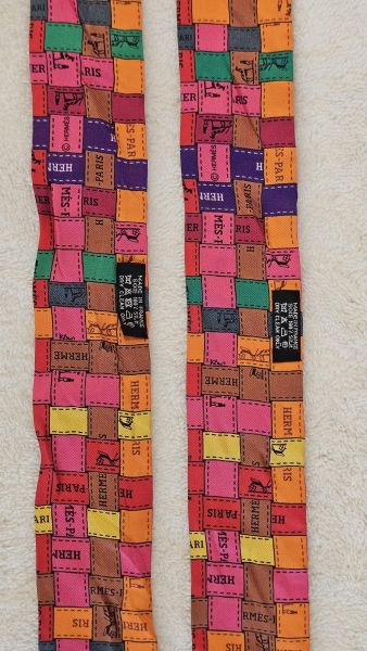 Hermes 絲巾1對 Hermes 愛馬仕包包 絲巾 領巾 菜籃子、精品包、名牌包、精品包推薦、精品二手包、經典款