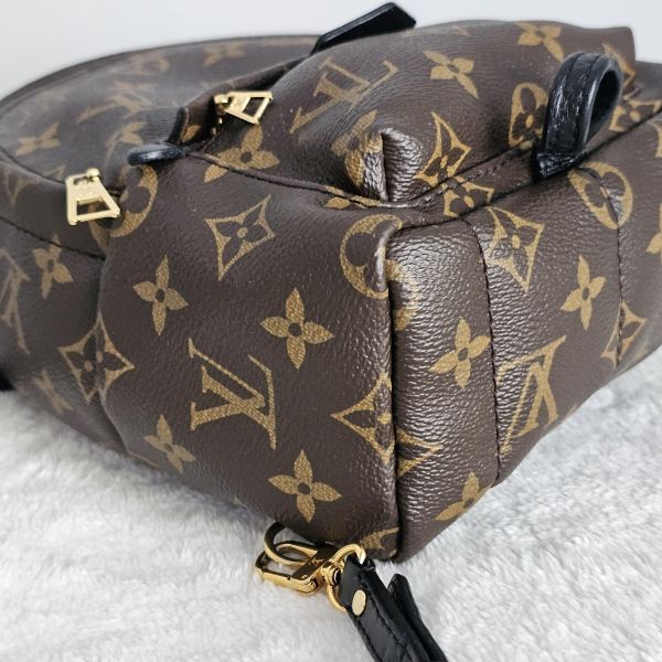 LV mini 老花後背包 Louis Vuitton LV 路易威登精品包租借 出租,LV老花 LV達芙妮 LV後背包 LV迷你後背 LV圓餅包 租借價錢與款式整理,婚禮包包租借,拍照攝影道具精品包,商務派對名牌包 哪裡租