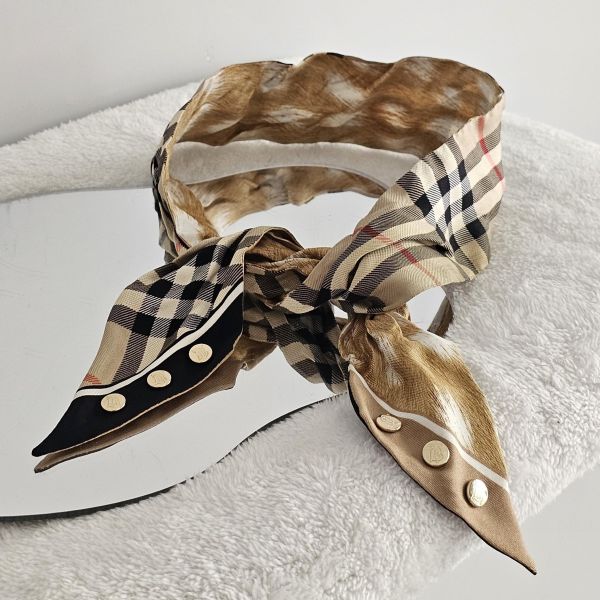 Burberry雙面絲巾 Burberry包包 格紋 雙面絲巾、精品包、名牌包、精品包推薦、精品二手包、經典款