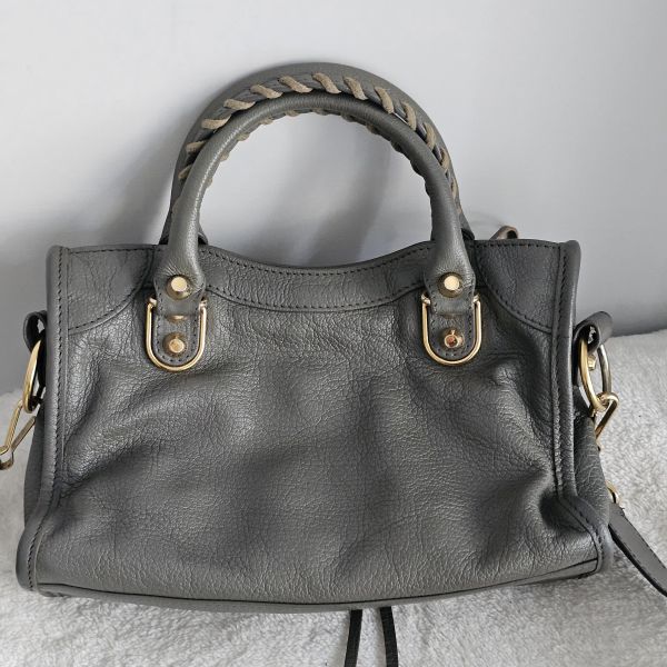 Balenciaga mini city 灰金扣 Balenciaga 巴黎世家精品包租借 出租,巴黎世家機車包租借價錢與款式整理,婚禮包包租借,拍照攝影道具精品包,商務派對名牌包 哪裡租