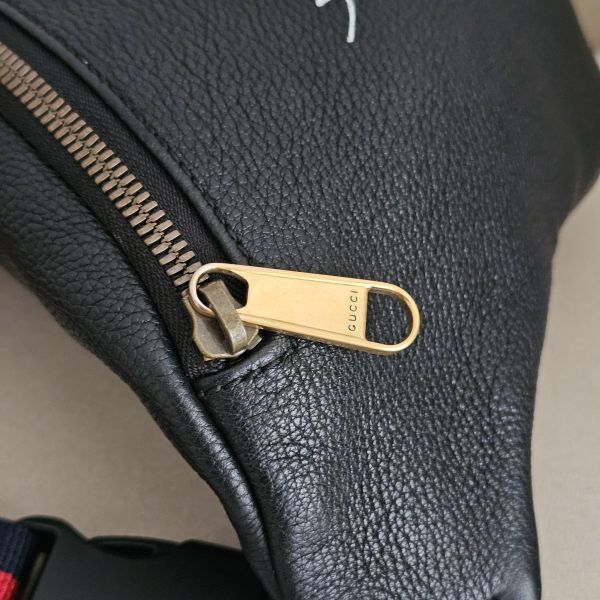 Gucci 塗鴉腰包 Gucci包包 塗鴉腰包、精品包、名牌包、精品包推薦、精品二手包、經典款