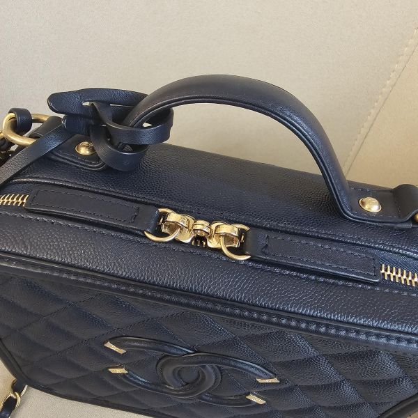Chanel vanity21 藍色荔枝 Chanel 香奈兒包包 vanity21 藍色荔枝 小香腰包 CF WOC、精品包、名牌包、精品包推薦、精品二手包、經典款