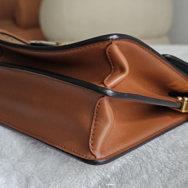 LV Mini Dauphine 達芙妮 Louis Vuitton LV 路易威登精品包租借 出租,LV老花 LV達芙妮 LV後背包 LV迷你後背 LV圓餅包 租借價錢與款式整理,婚禮包包租借,拍照攝影道具精品包,商務派對名牌包 哪裡租