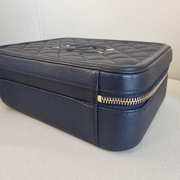 Chanel vanity21 藍色荔枝 Chanel 香奈兒包包 vanity21 藍色荔枝 小香腰包 CF WOC、精品包、名牌包、精品包推薦、精品二手包、經典款