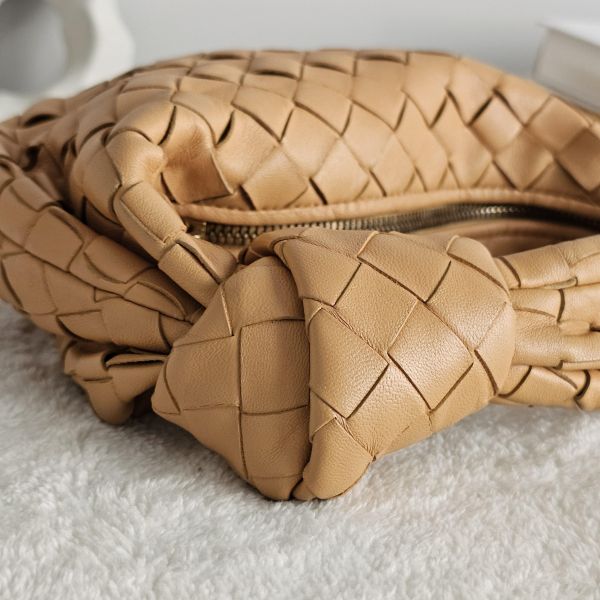BV mini jodie 焦糖色 Bottega Veneta BV精品包租借 出租,BV編織包 BV扭結包 BV Jodie 租借價錢與款式整理,婚禮包包租借,拍照攝影道具精品包,商務派對名牌包 哪裡租