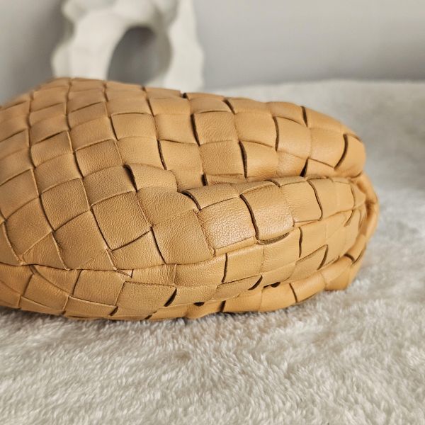 BV mini jodie 焦糖色 Bottega Veneta BV精品包租借 出租,BV編織包 BV扭結包 BV Jodie 租借價錢與款式整理,婚禮包包租借,拍照攝影道具精品包,商務派對名牌包 哪裡租