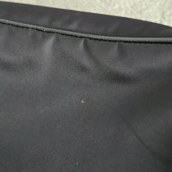 Prada Hobo三合一尼龍包 Prada 精品包租借 出租,Prada尼龍手提包 翻蓋降落傘 Prada Hobo租借價錢與款式整理,穿著Prada的惡魔,婚禮包包租借,拍照攝影道具精品包,商務派對名牌包 哪裡租