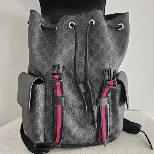 Gucci 黑灰老花後背包 Gucci 精品包租借 出租,Gucci 黑灰老花後背包 腰包 租借價錢與款式整理,婚禮包包租借,拍照攝影道具精品包,商務派對名牌包 哪裡租
