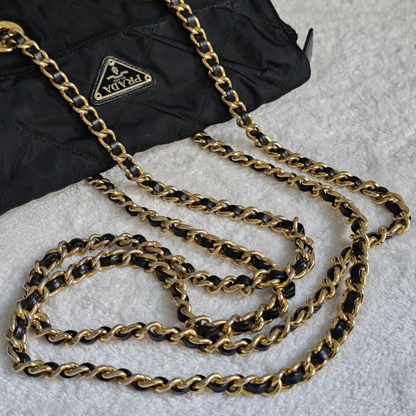 Prada 翻蓋降落傘包 Prada 精品包租借 出租,Prada尼龍手提包 翻蓋降落傘 Prada Hobo租借價錢與款式整理,穿著Prada的惡魔,婚禮包包租借,拍照攝影道具精品包,商務派對名牌包 哪裡租