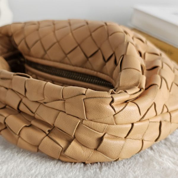 BV mini jodie 焦糖色 Bottega Veneta BV精品包租借 出租,BV編織包 BV扭結包 BV Jodie 租借價錢與款式整理,婚禮包包租借,拍照攝影道具精品包,商務派對名牌包 哪裡租