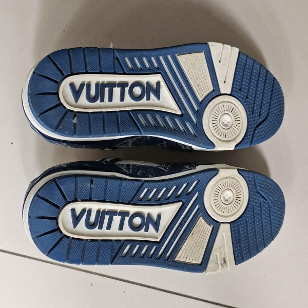 LV Trainer 牛仔藍運動鞋 37.5 LV包包 Trainer牛仔藍運動鞋 ivy woc 白金wave鏈包 老花 keepall50黑武士 蒙田 迷你水桶nano montsouris bb 圓餅包 水桶包、精品包、名牌包、精品包推薦、精品二手包、經典款