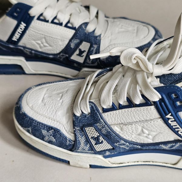 LV Trainer 牛仔藍運動鞋 37.5 LV包包 Trainer牛仔藍運動鞋 ivy woc 白金wave鏈包 老花 keepall50黑武士 蒙田 迷你水桶nano montsouris bb 圓餅包 水桶包、精品包、名牌包、精品包推薦、精品二手包、經典款