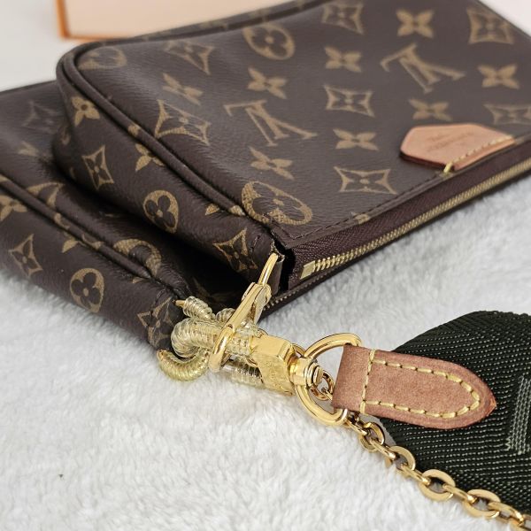LV 綠背帶麻將包 Louis Vuitton LV 路易威登精品包租借 出租,LV老花 麻將包 LV達芙妮 LV後背包 LV迷你後背 LV圓餅包 租借價錢與款式整理,婚禮包包租借,拍照攝影道具精品包,商務派對名牌包 哪裡租