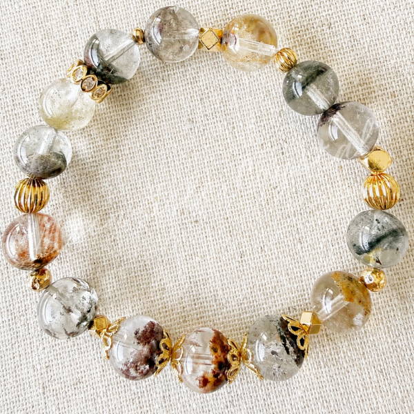 豐盛 • Crystal Treasure Bowl 聚寶盆水晶手鍊、天然水晶手鍊、高品質水晶手鍊、平價水晶手鍊、招財水晶、愛情水晶、能量手鍊、月光石手鍊、紫水晶手鍊、白水晶手鍊、黃水晶手鍊、天然礦石飾品、女生水晶手鍊、日常配戴水晶