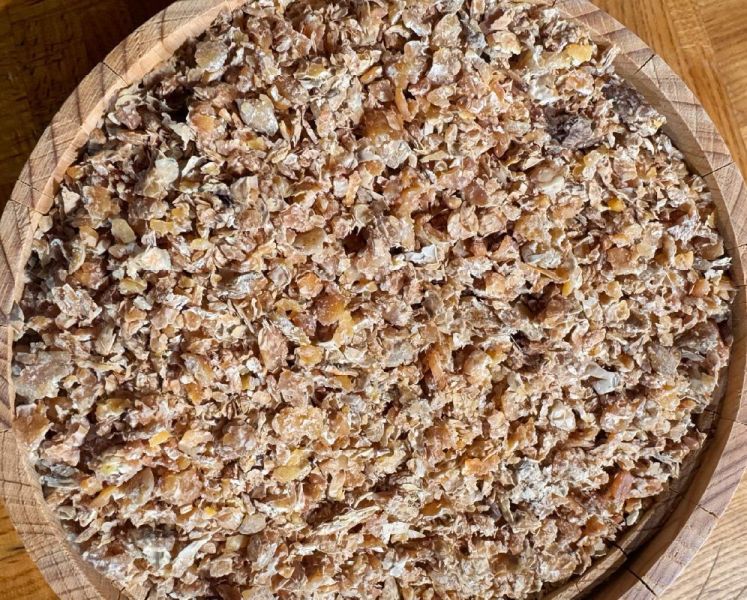 黃豆粕肥料原料｜園藝・果樹・菜園植物性肥培原料-24KG(售價含運費150元) 嘉義黃豆粕、新營黃豆粕肥料、黃豆粕有機肥、黃豆粕肥、黃豆粕堆肥、黃豆粕用途、黃豆粕怎麼用、植物性肥料、菜園肥料、果樹肥料、園藝肥料、肥培原料、堆肥原料、金永發黃豆粕