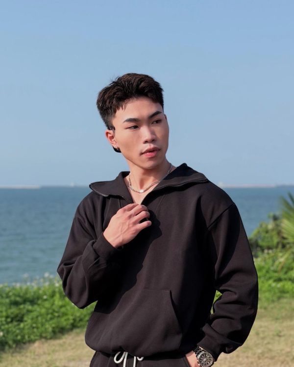 立領半拉鍊落肩長袖上衣 