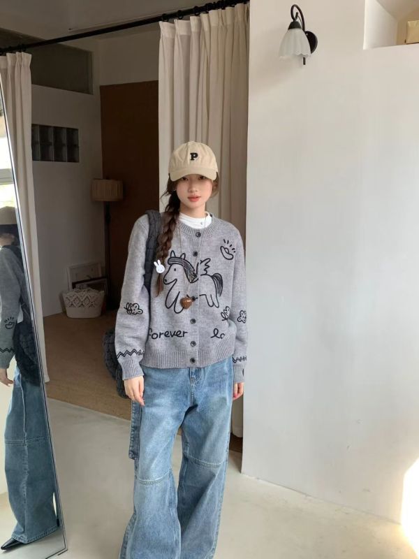 馬上有錢花立體提花針織外套毛衣-3色 馬上有錢花立體提花針織外套毛衣-3色