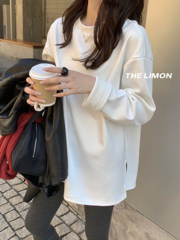 內裏加絨 冬季實穿大白T 寬鬆開衩上衣 內裏加絨 冬季實穿大白T 寬鬆開衩上衣