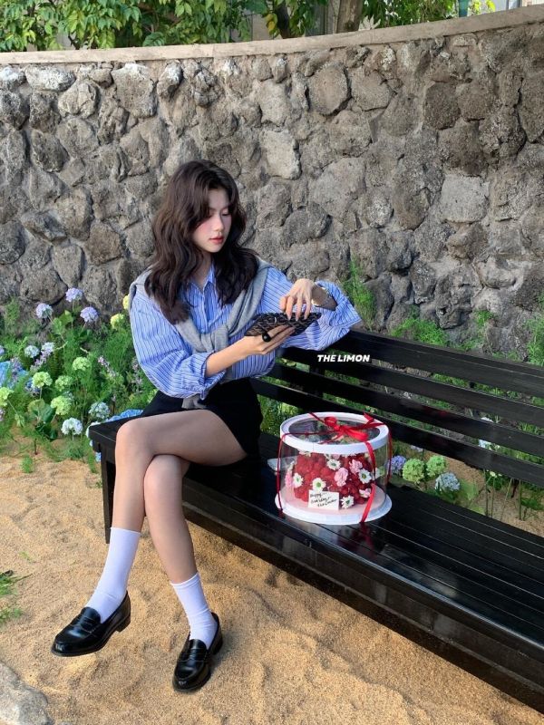 隨性氣質顯白條紋襯衫上衣-2色 隨性氣質顯白條紋襯衫上衣-2色