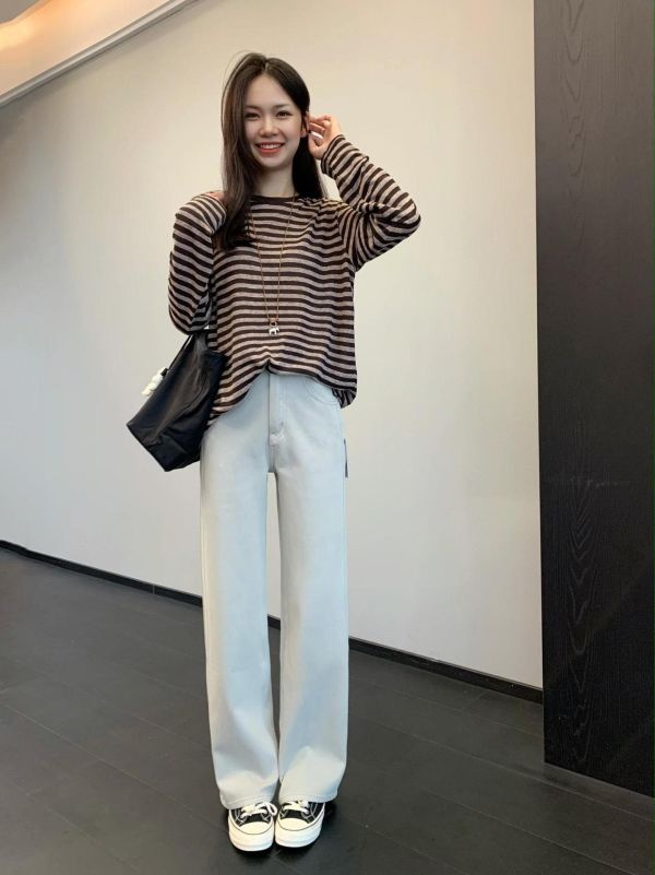 高級摩卡灰～舒適四面彈直筒高腰牛仔褲 高級摩卡灰～舒適四面彈直筒高腰牛仔褲