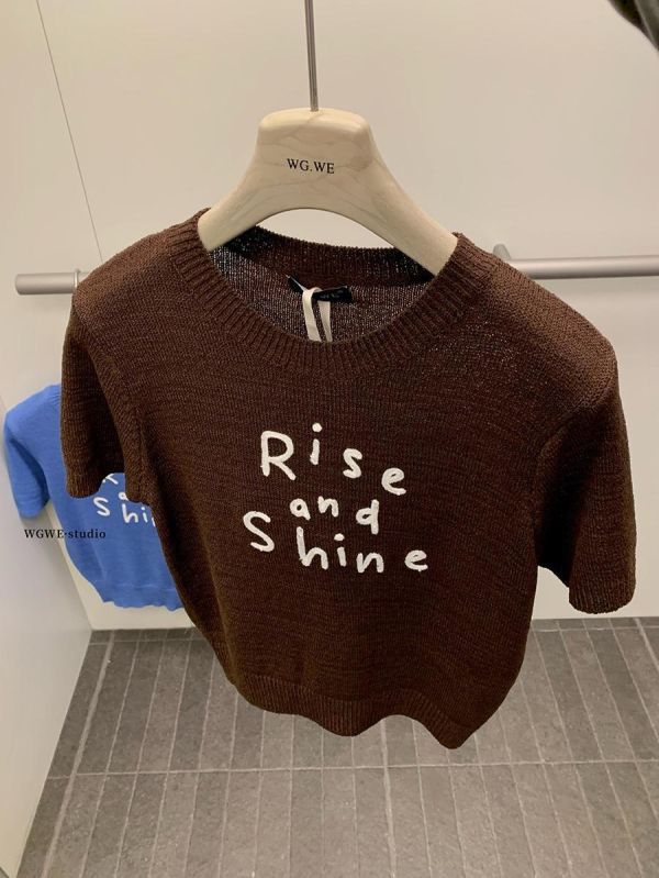 韓系撞色字母刺繡針織上衣-2色 韓系撞色字母刺繡針織上衣-2色