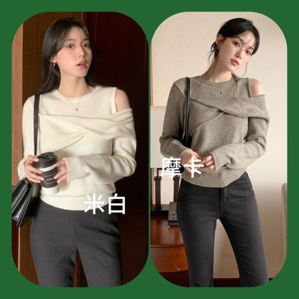 Korea 甜美露肩百搭針織上衣-2色 Korea 甜美露肩百搭針織上衣-2色
